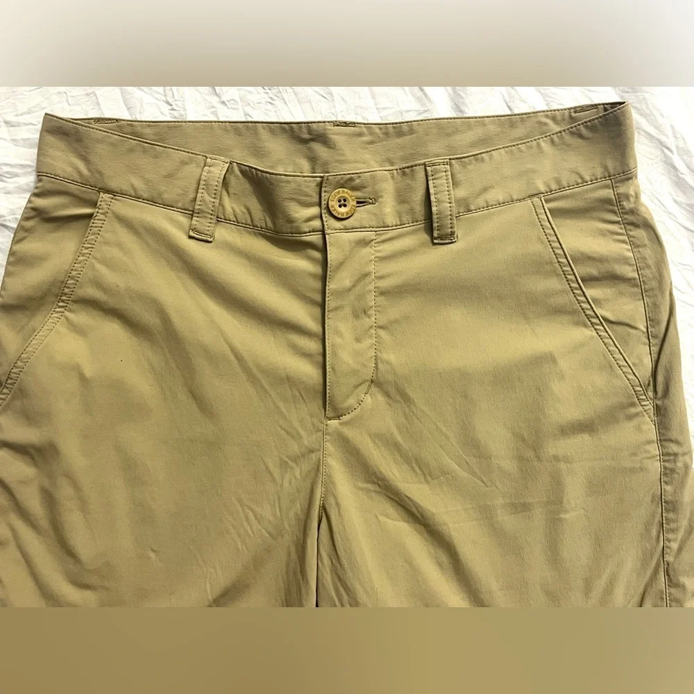 Eddie Bauer Men's Nylon Blend Tan Shorts w Pockets Size 33 - Picture 3 of 14